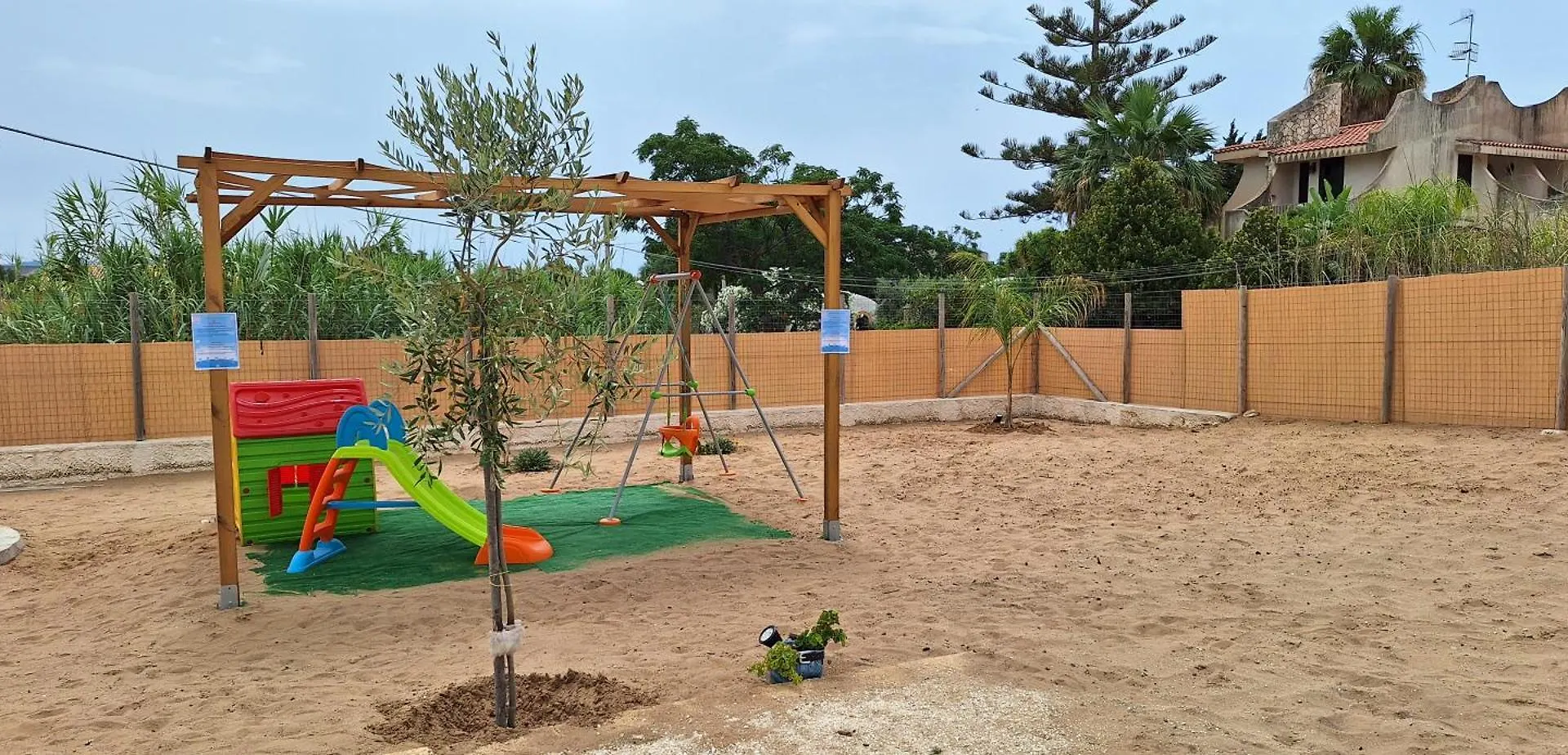 Little Holiday House Porto Palo Italy
