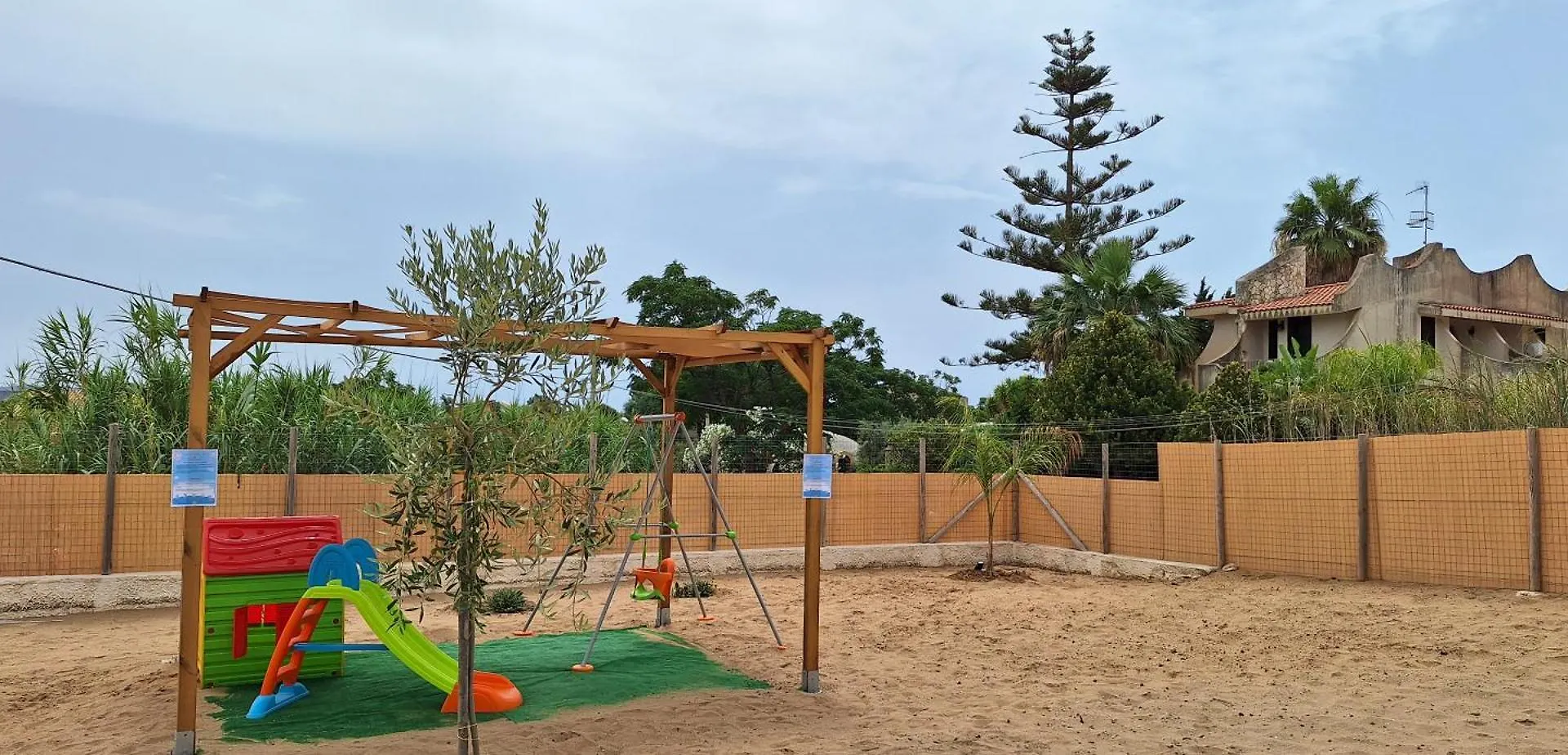 Little Holiday House Porto Palo 0*,  Italy